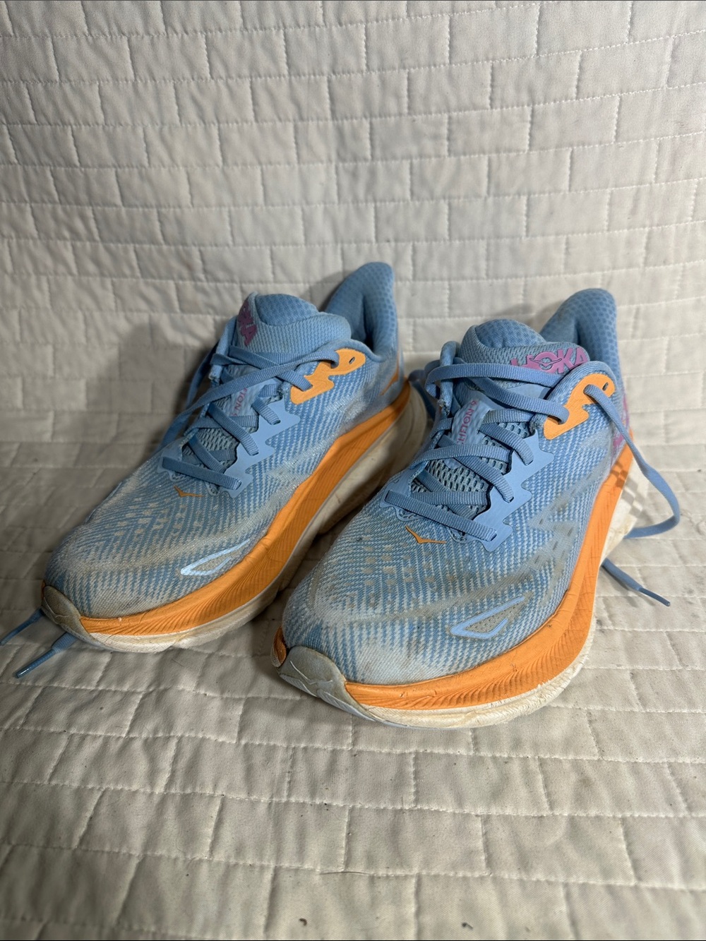 HOKA Women's Clifton 9 in the Airy Blue / Ice Water colorway